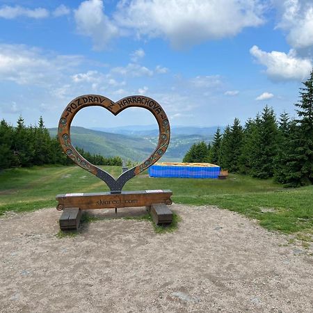 U Jelena Harrachov - Rodinny Apartman U Lesa S Garazi Екстер'єр фото