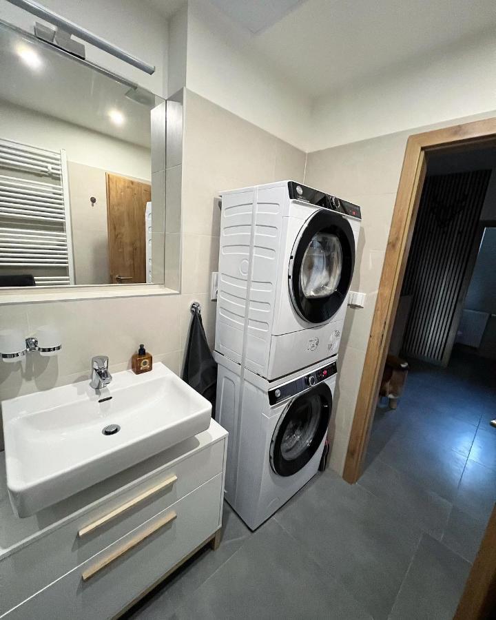 U Jelena Harrachov - Rodinny Apartman U Lesa S Garazi Екстер'єр фото